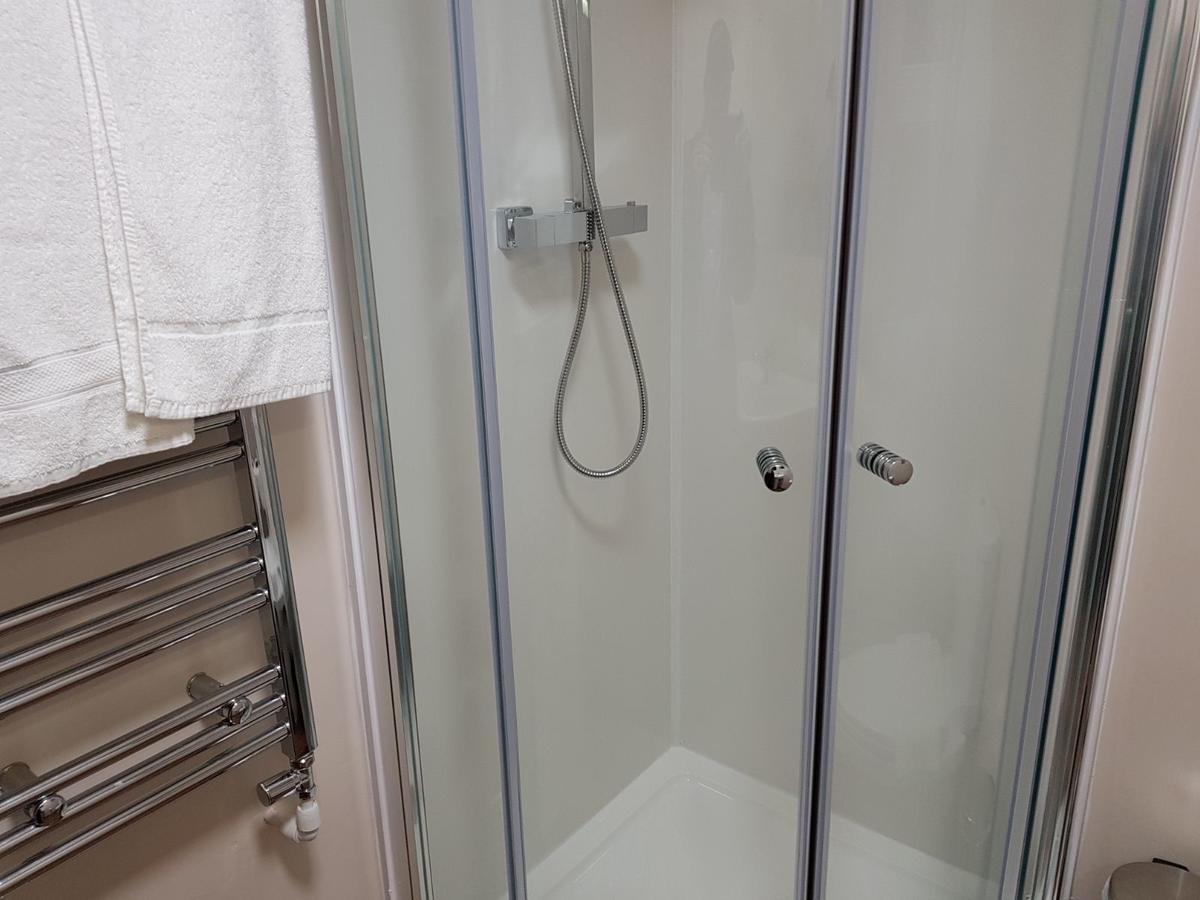 Edinburgh House Apartments المظهر الخارجي الصورة